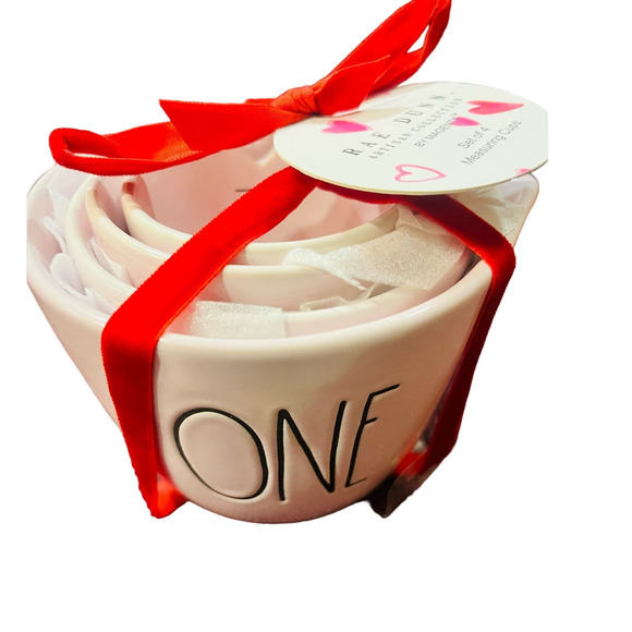 Rae Dunn Large Pink Measuring cups with small heart in the back - Picture 1 of 8